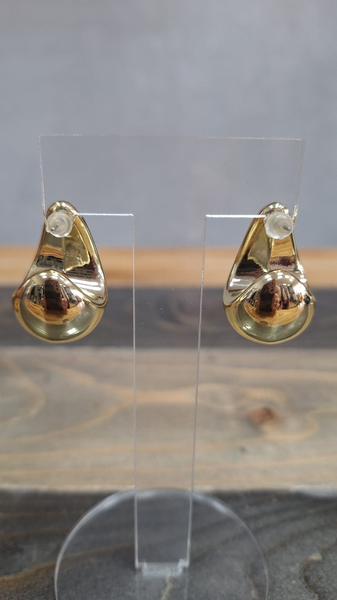 Orecchini a goccia color oro