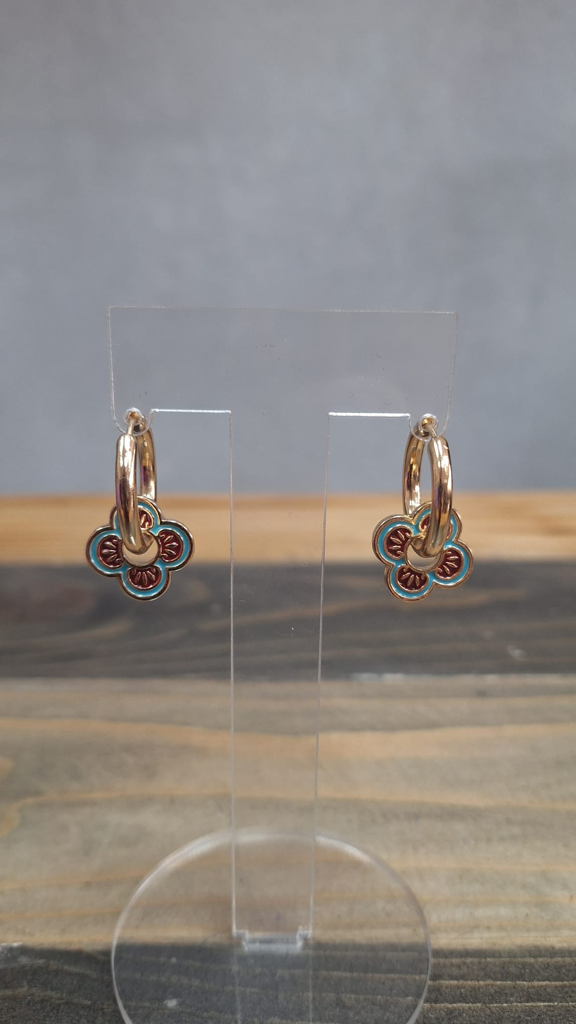 Orecchini cerchio fiore