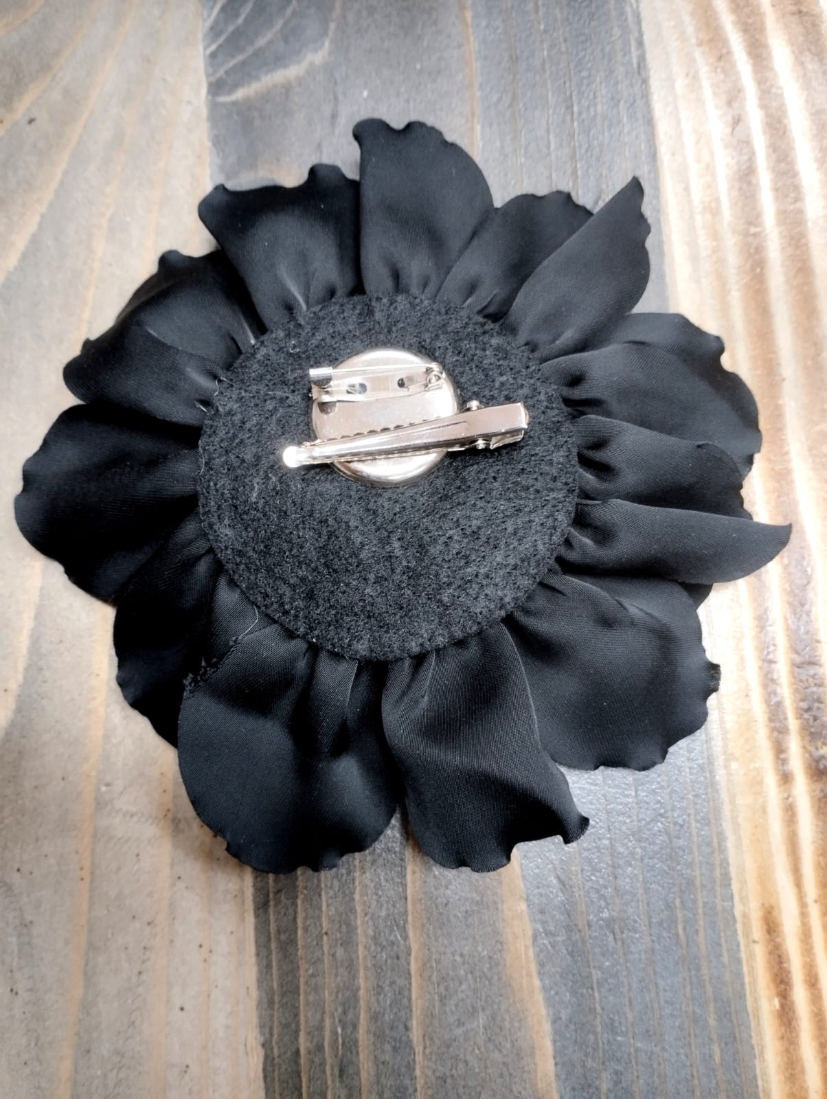 Spilla fiore raso media