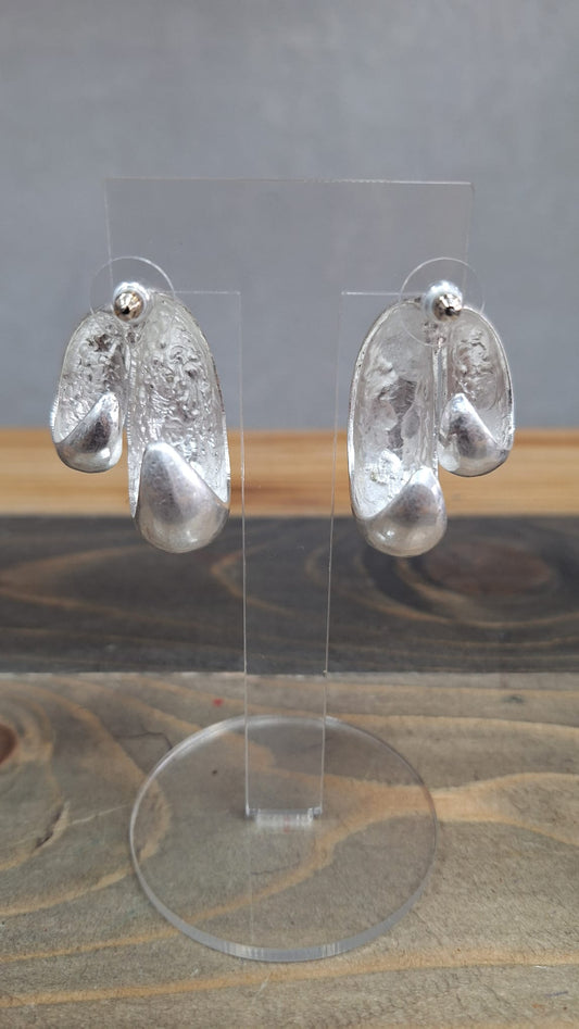 Orecchini a goccia in acciaio satinato