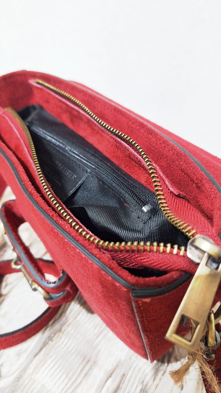 Borsa in pelle effetto camoscio