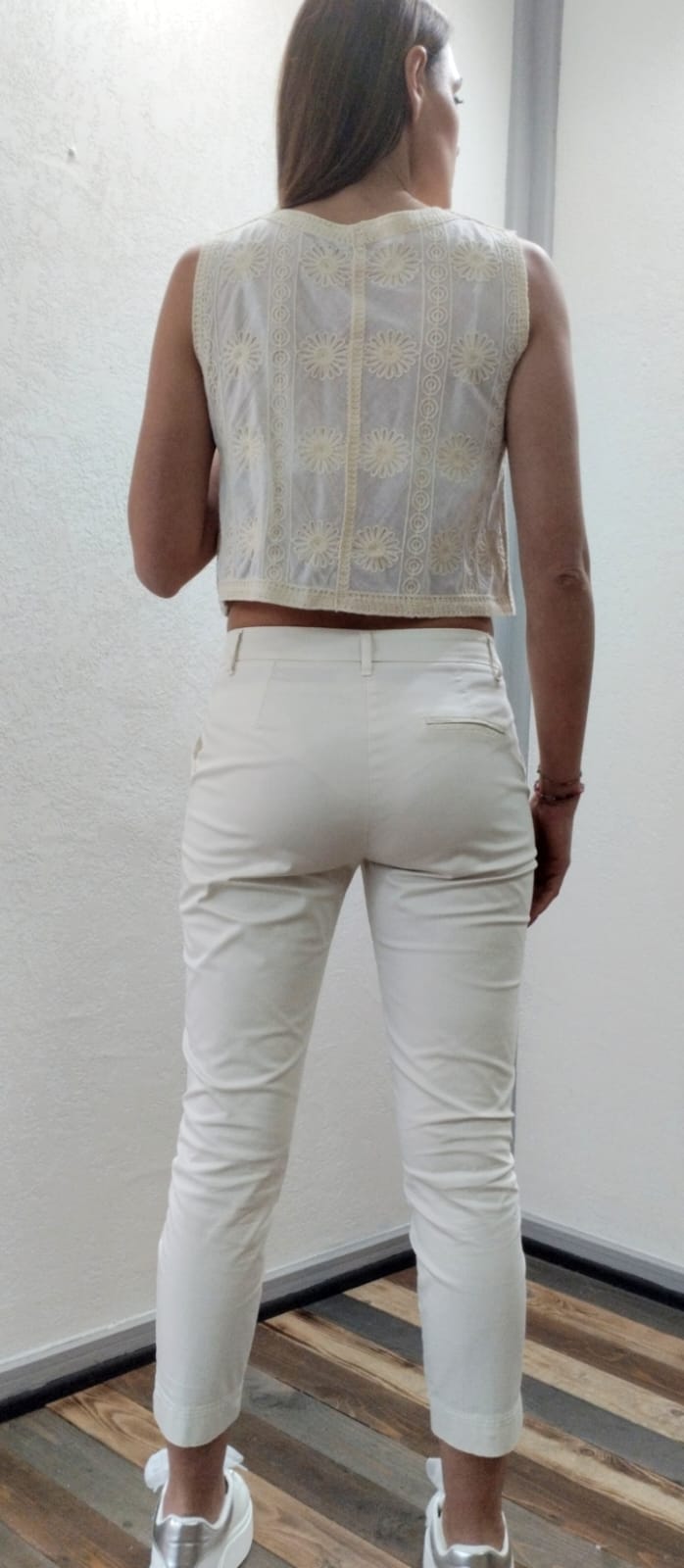 Gilet ricamato con paillettes