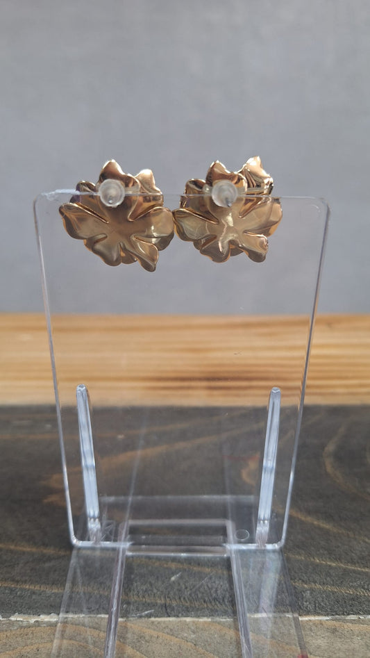 Orecchini fiore oro con perla