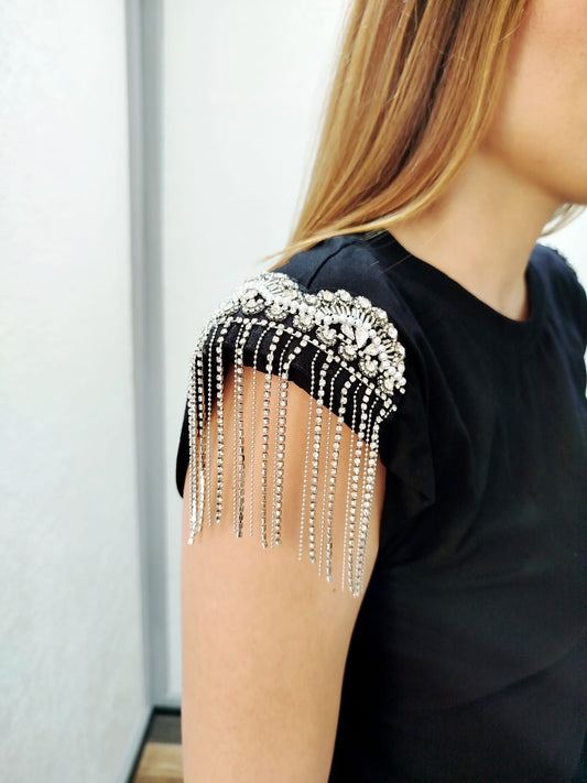 T-shirt spalla aletta con strass