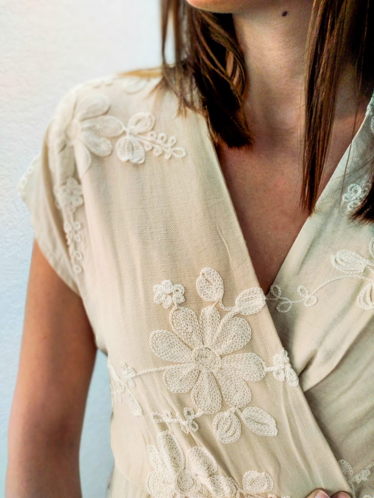 Abito con ricami fiore