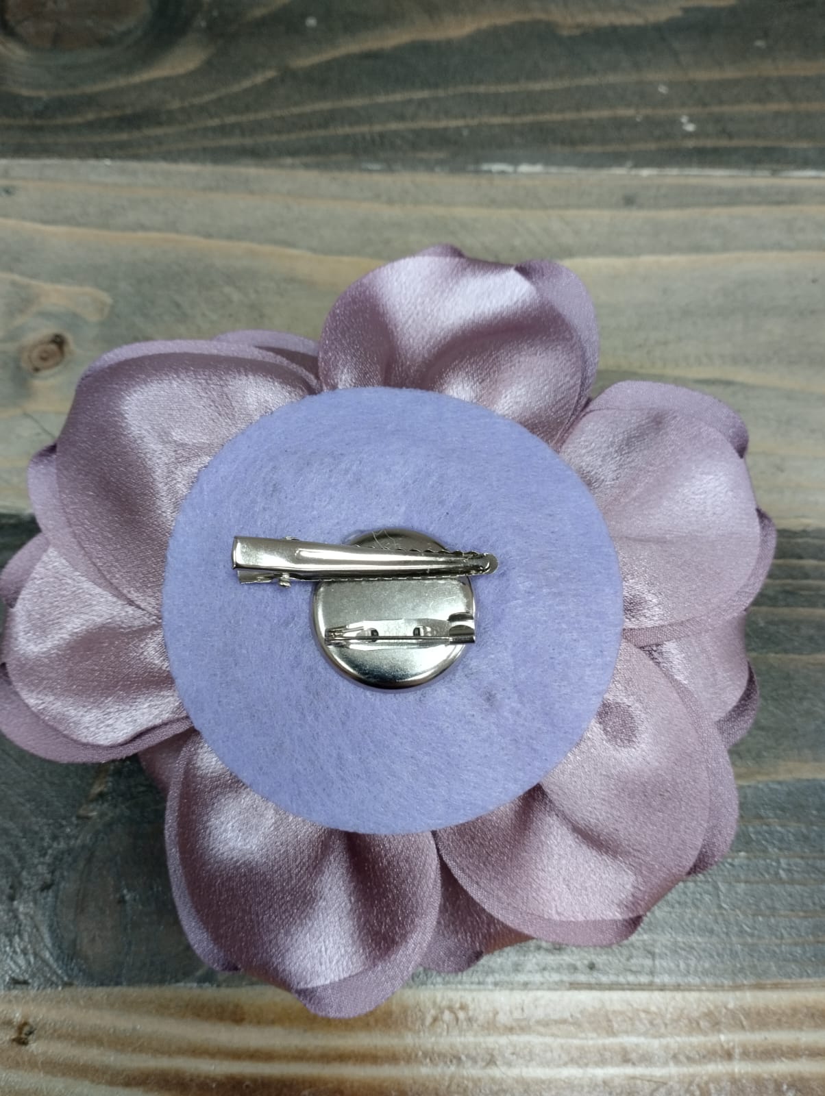 Spilla fiore raso grande