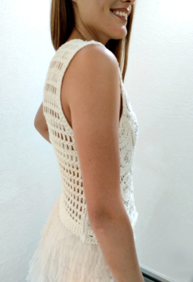 Gilet ricamato a uncinetto