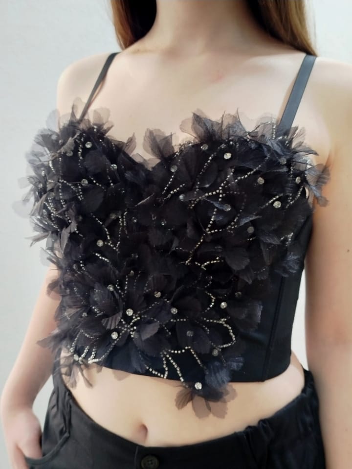 Corsetto con fiori in tulle