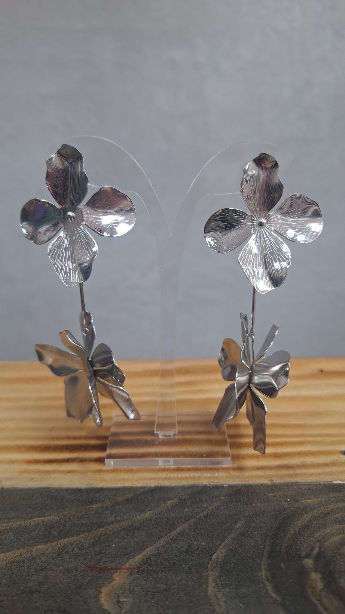 Orecchini fiore con pendente