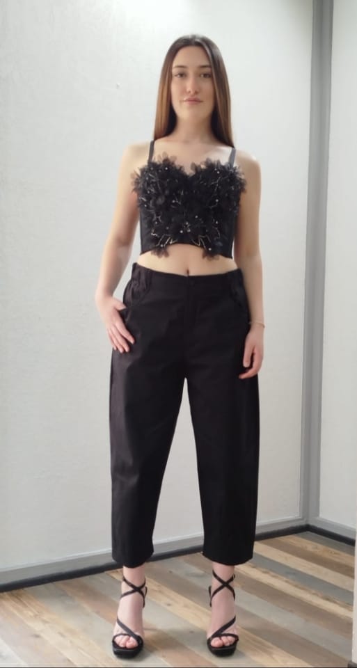 Corsetto con fiori in tulle