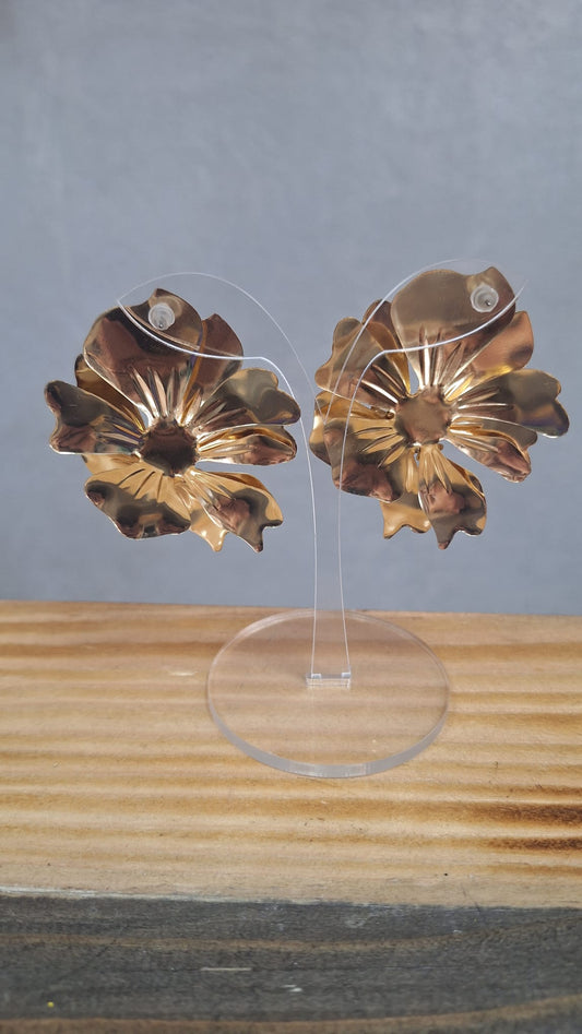 Orecchini fiore oro maxi con perlina