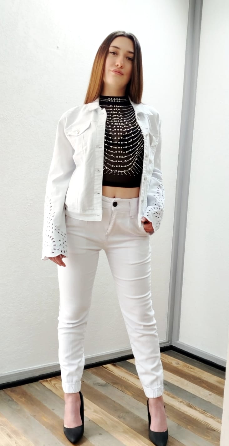 Pantalone con elastico caviglia