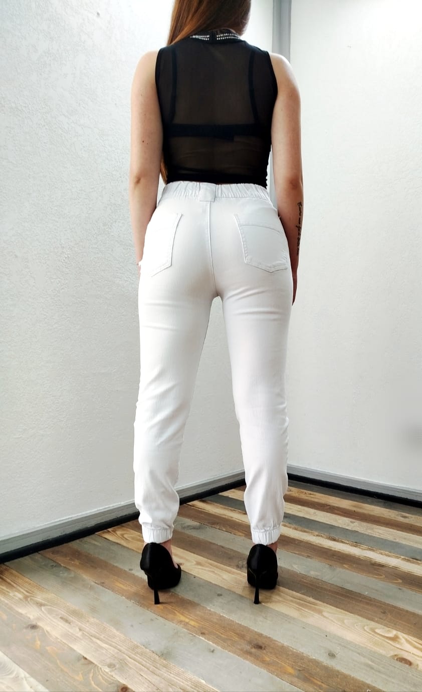 Pantalone con elastico caviglia