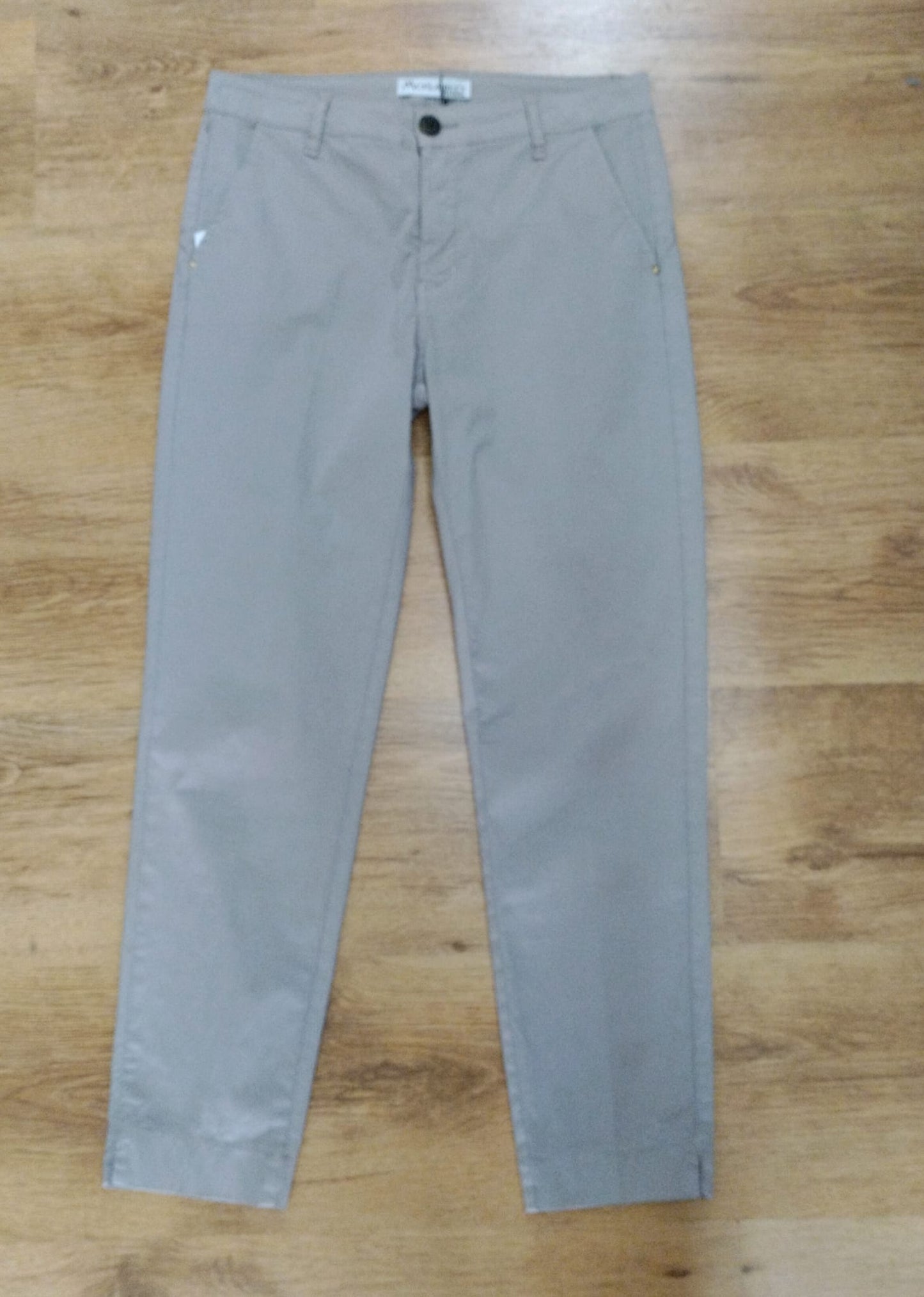 Pantalone sigaretta con tasche retro