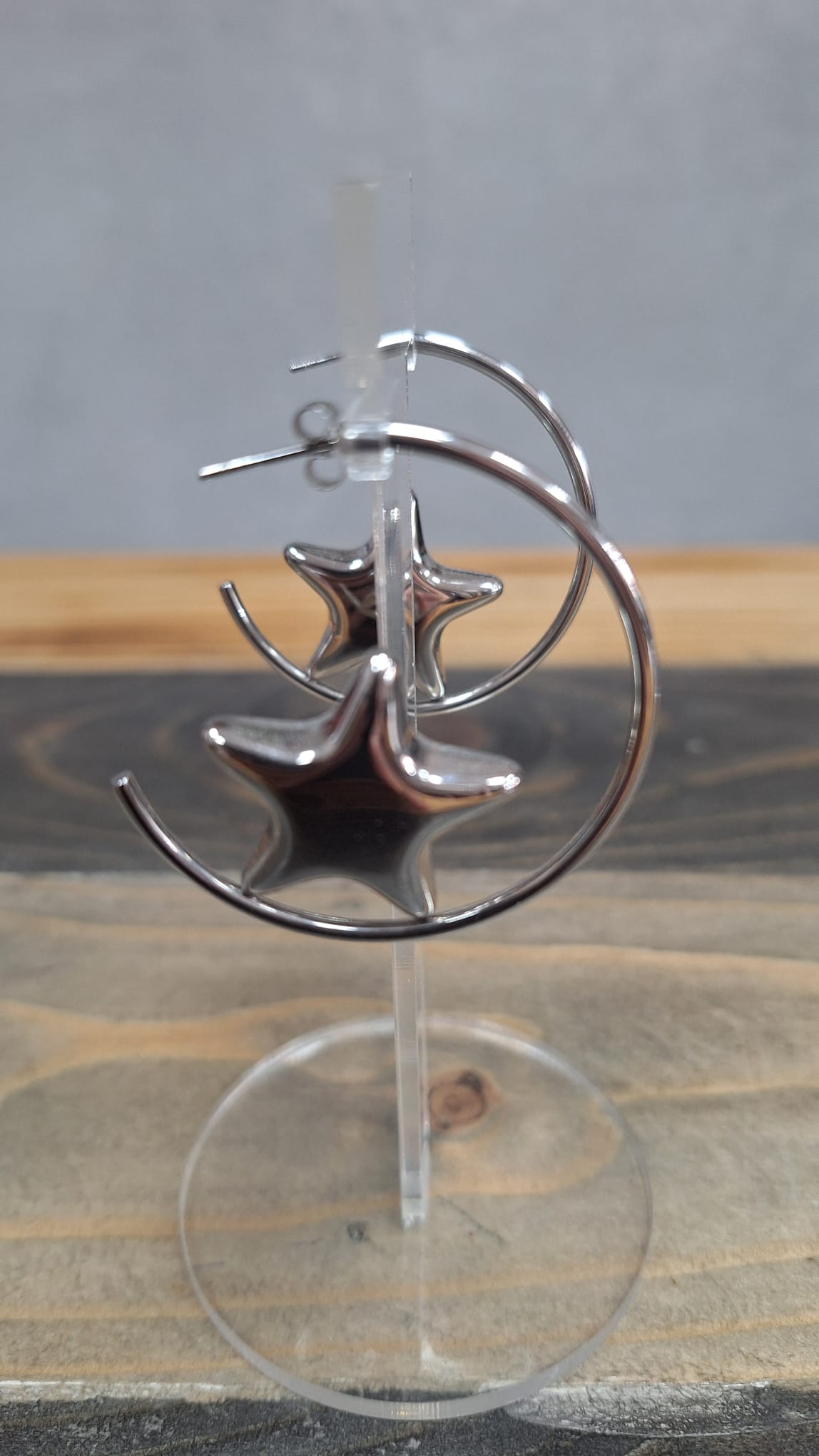 Orecchini a cerchio con stella