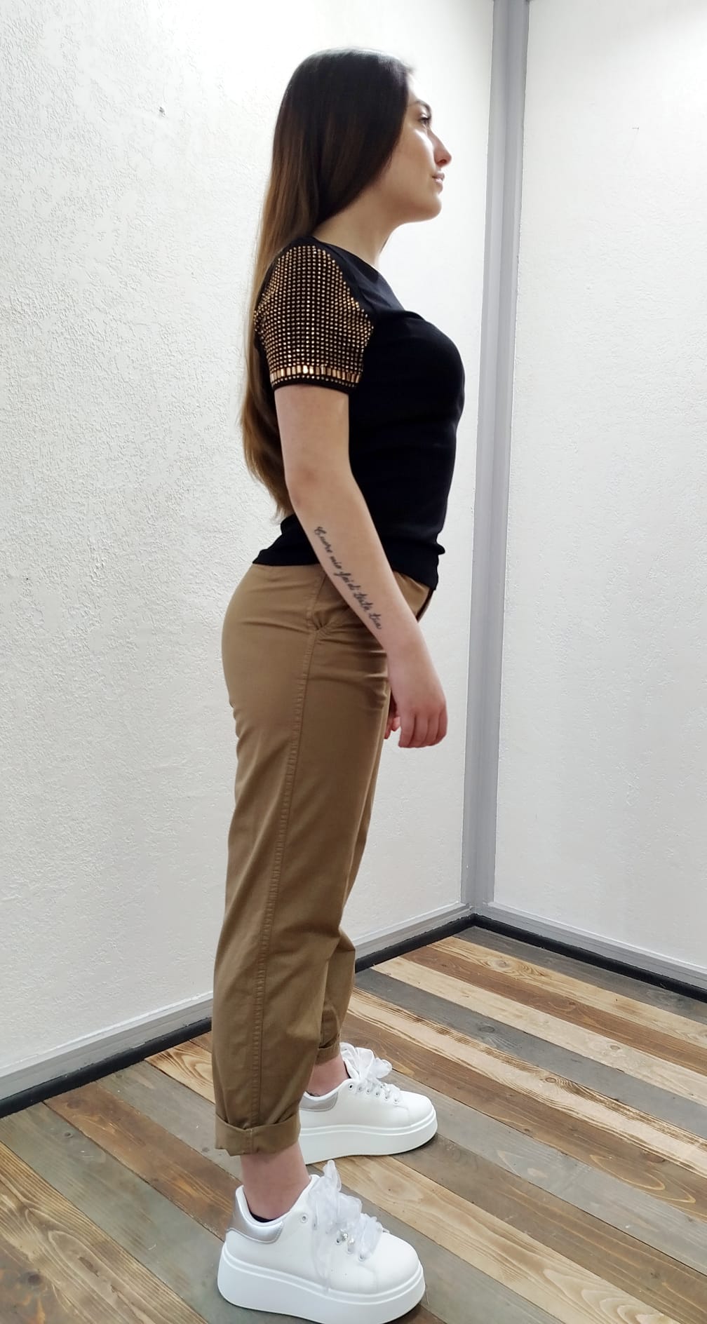 T-shirt maniche corte con strass