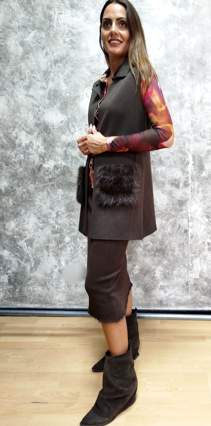 Spolverino con tasche in pelliccia