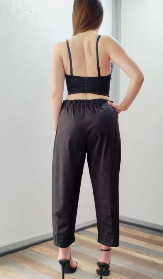 Corsetto con fiori in tulle