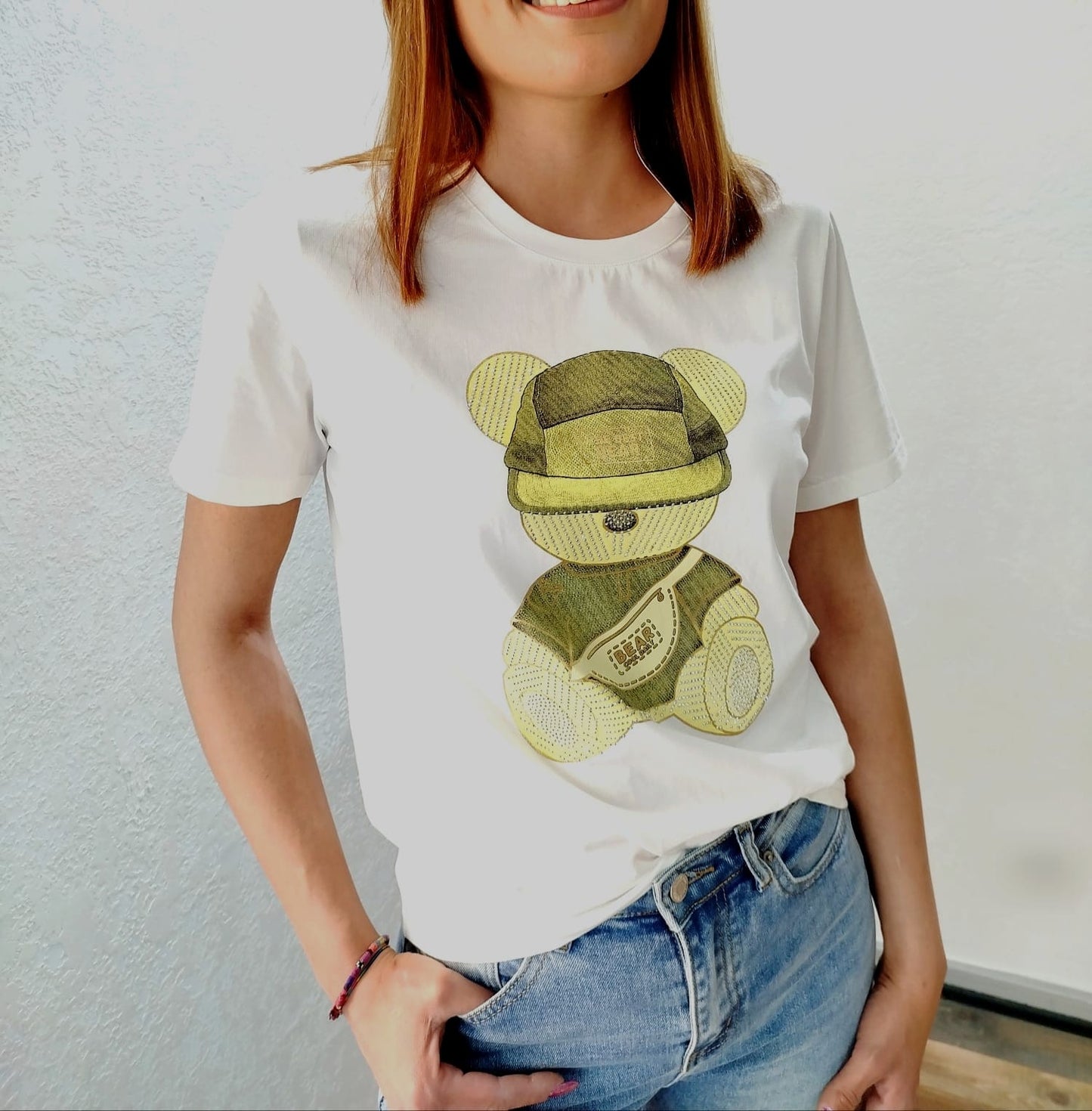T-shirt orsetto con cappello