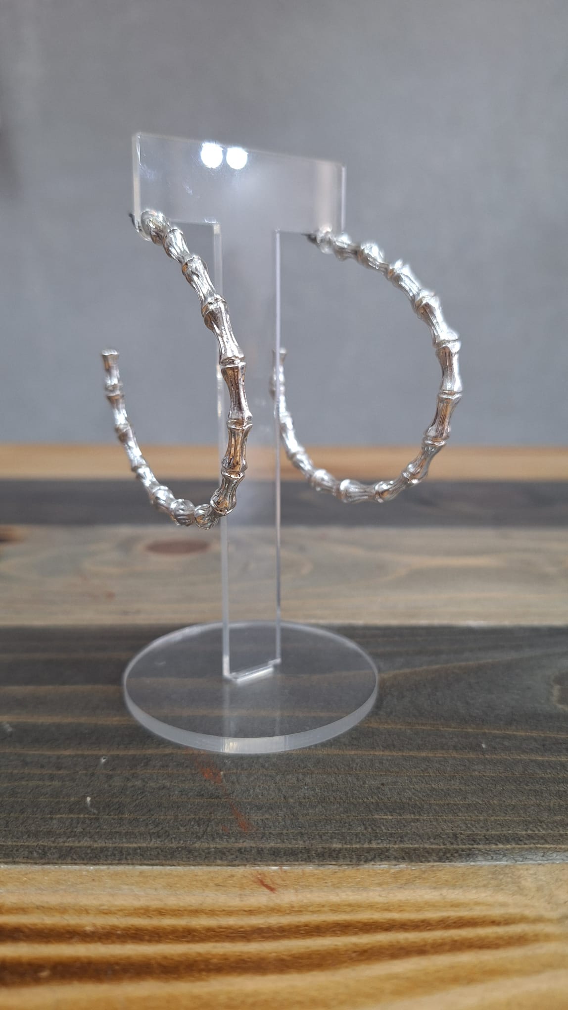 Orecchini cerchio effetto osso