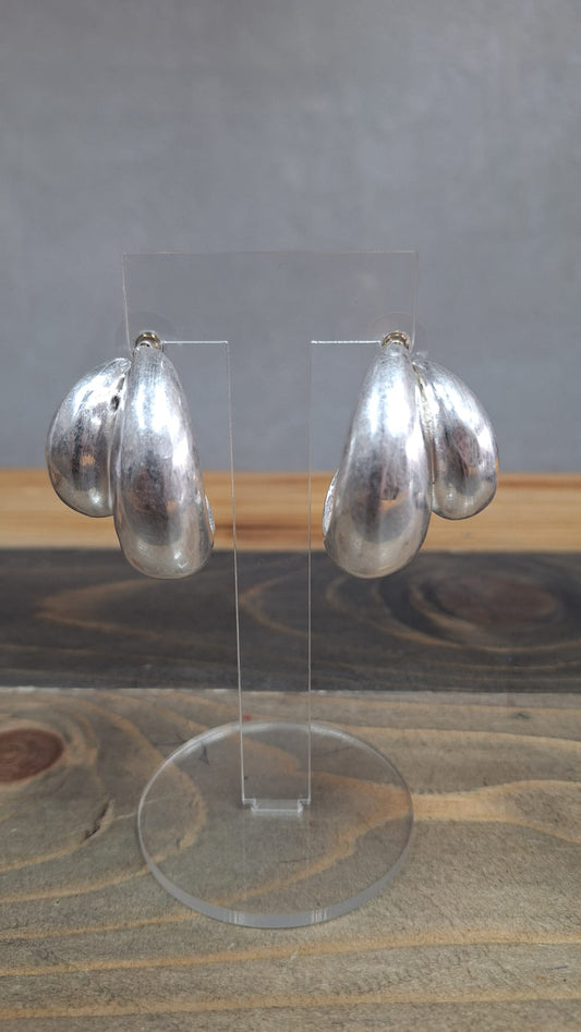 Orecchini a goccia in acciaio satinato