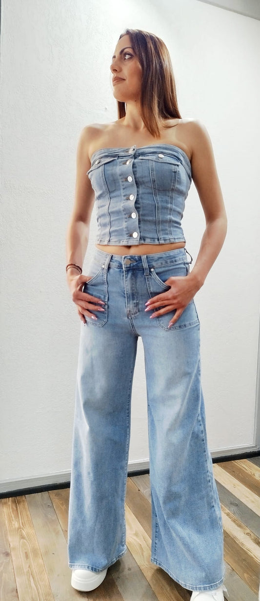 Crop top in jeans