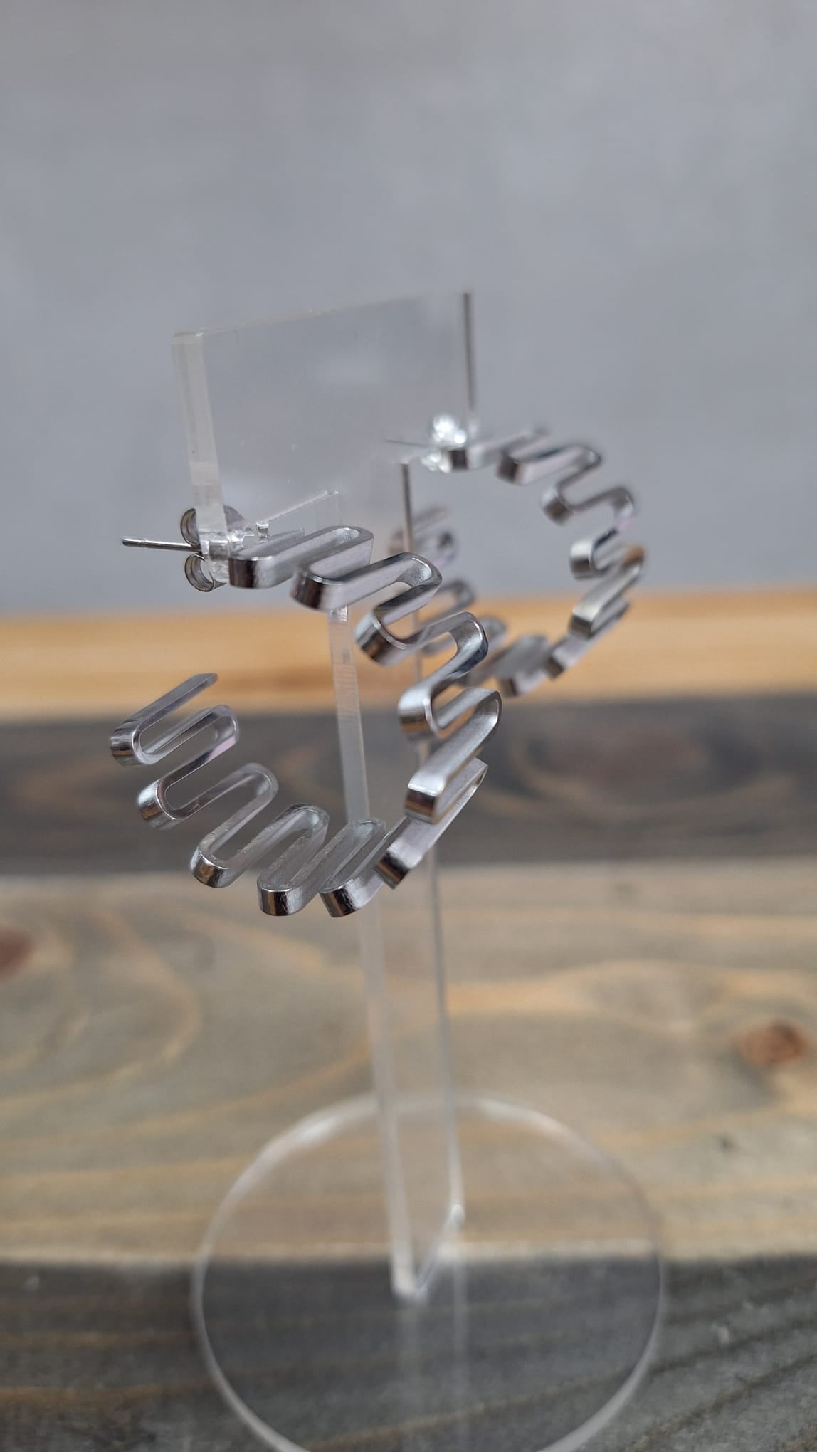 Orecchini onda in acciaio