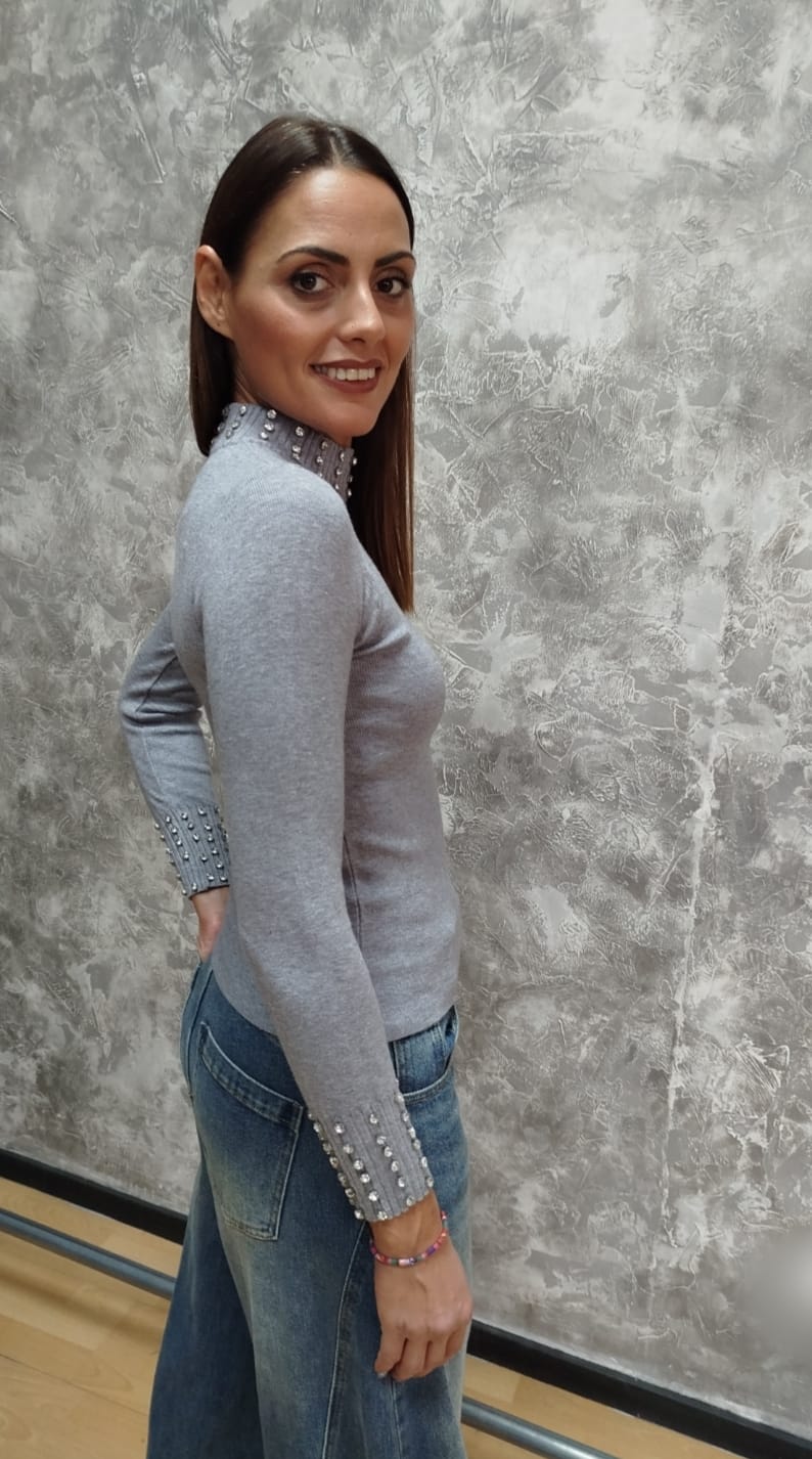 Pullover lupetto con strass