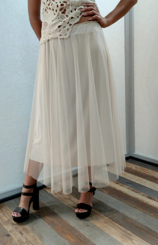 Gonna in tulle beige