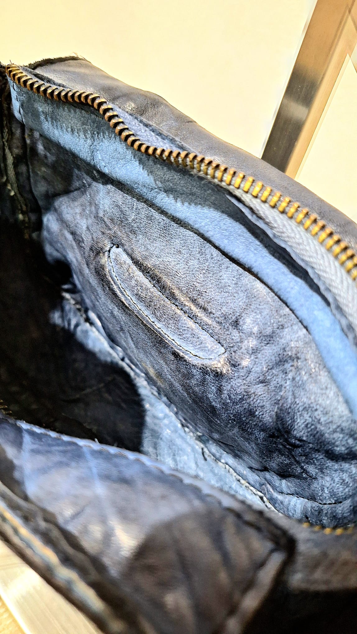 Borsetta in cuoio bluette