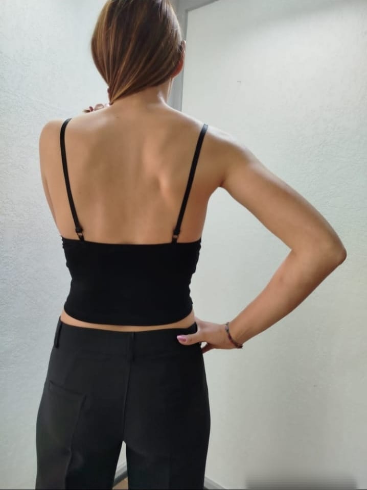 Top in cotone con strass