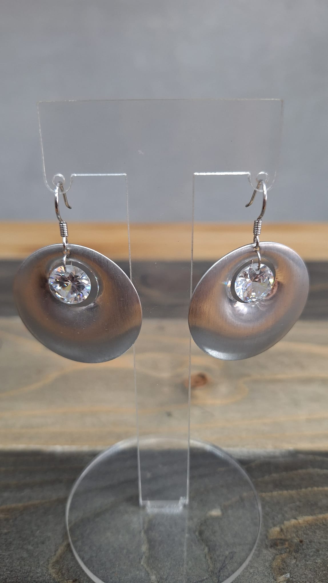 Orecchini tondi con strass