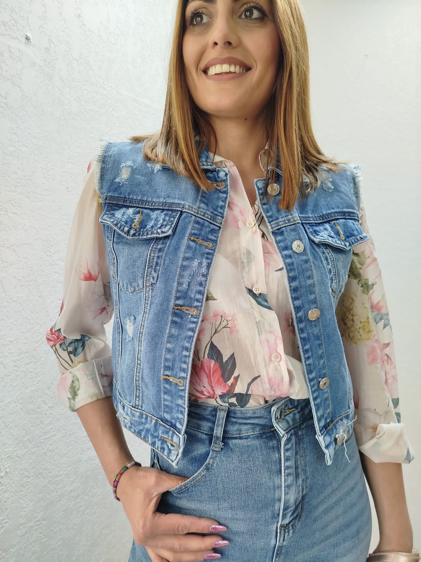 Giubbino smanicato in jeans