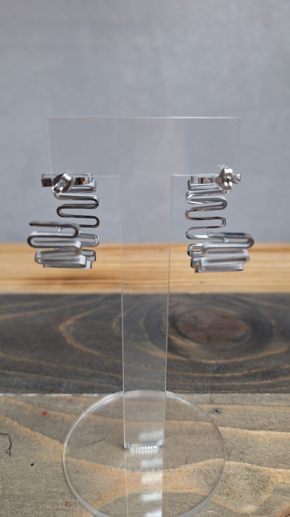 Orecchini onda in acciaio