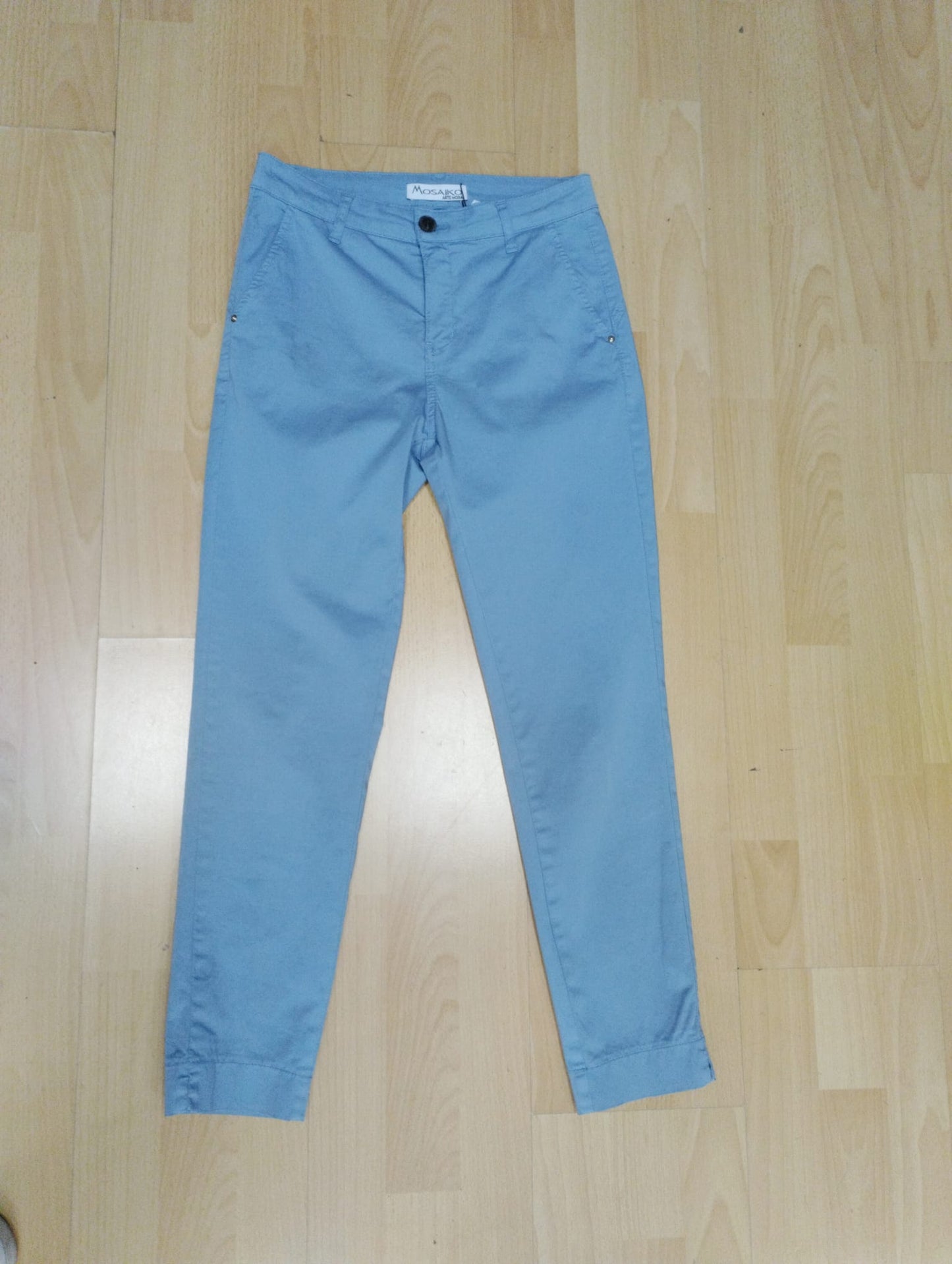 Pantalone sigaretta con tasche retro