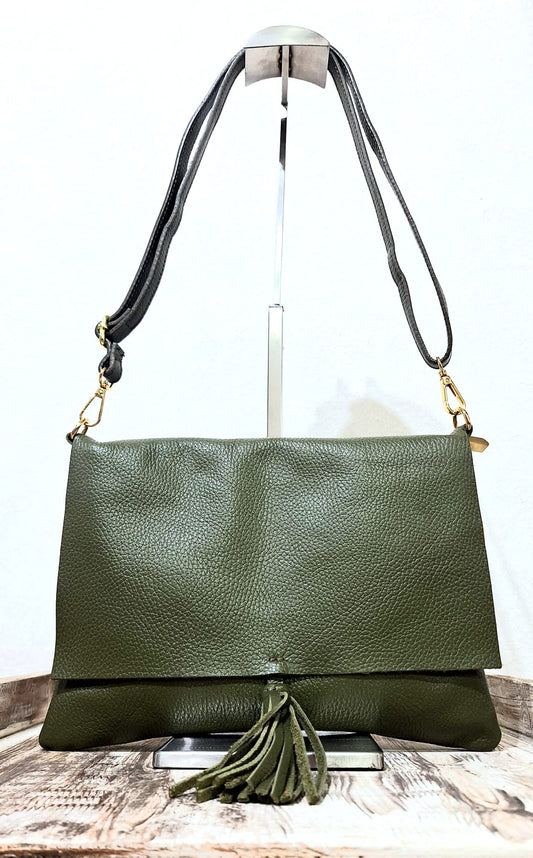 Borsa in pelle con nappina