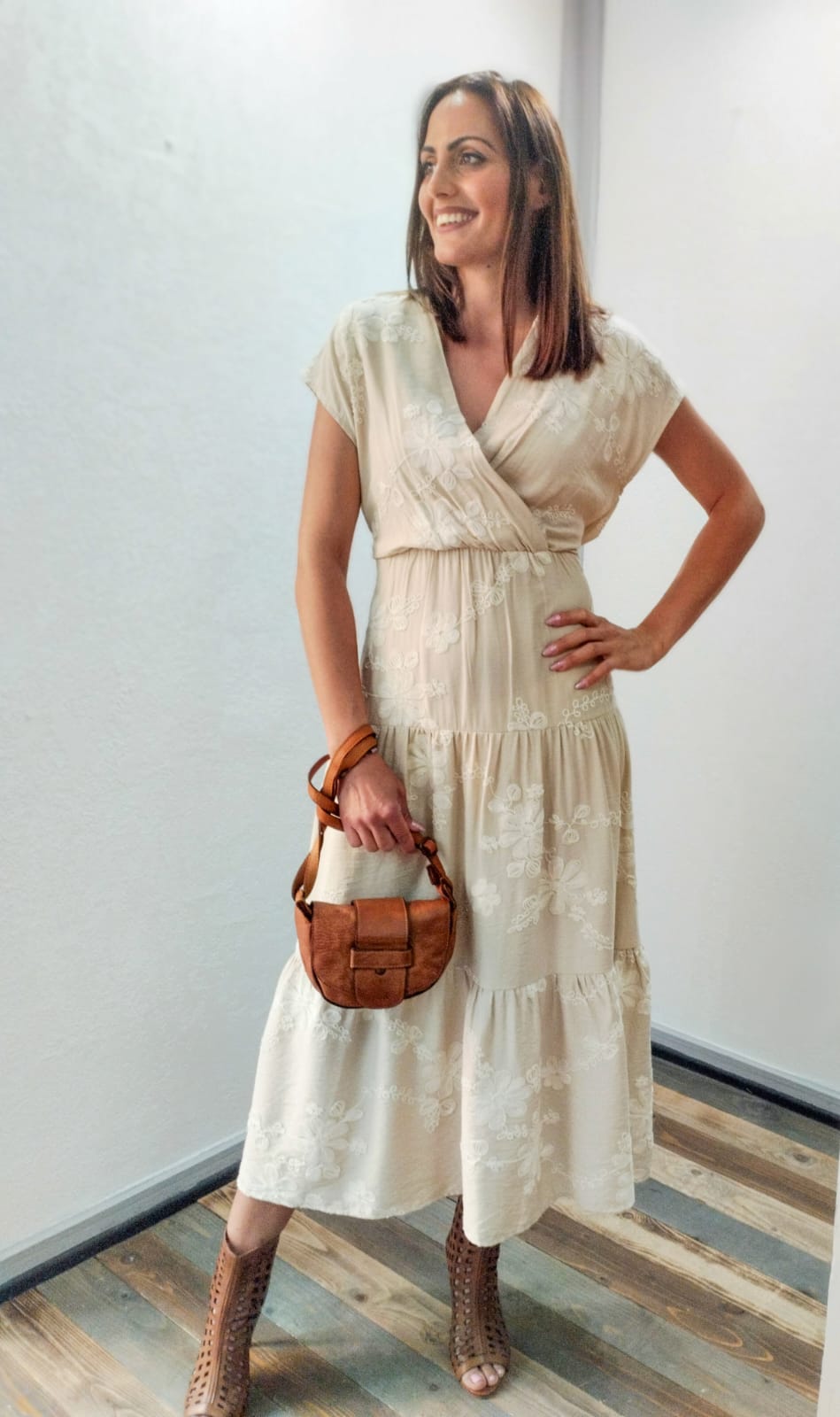 Abito con ricami fiore