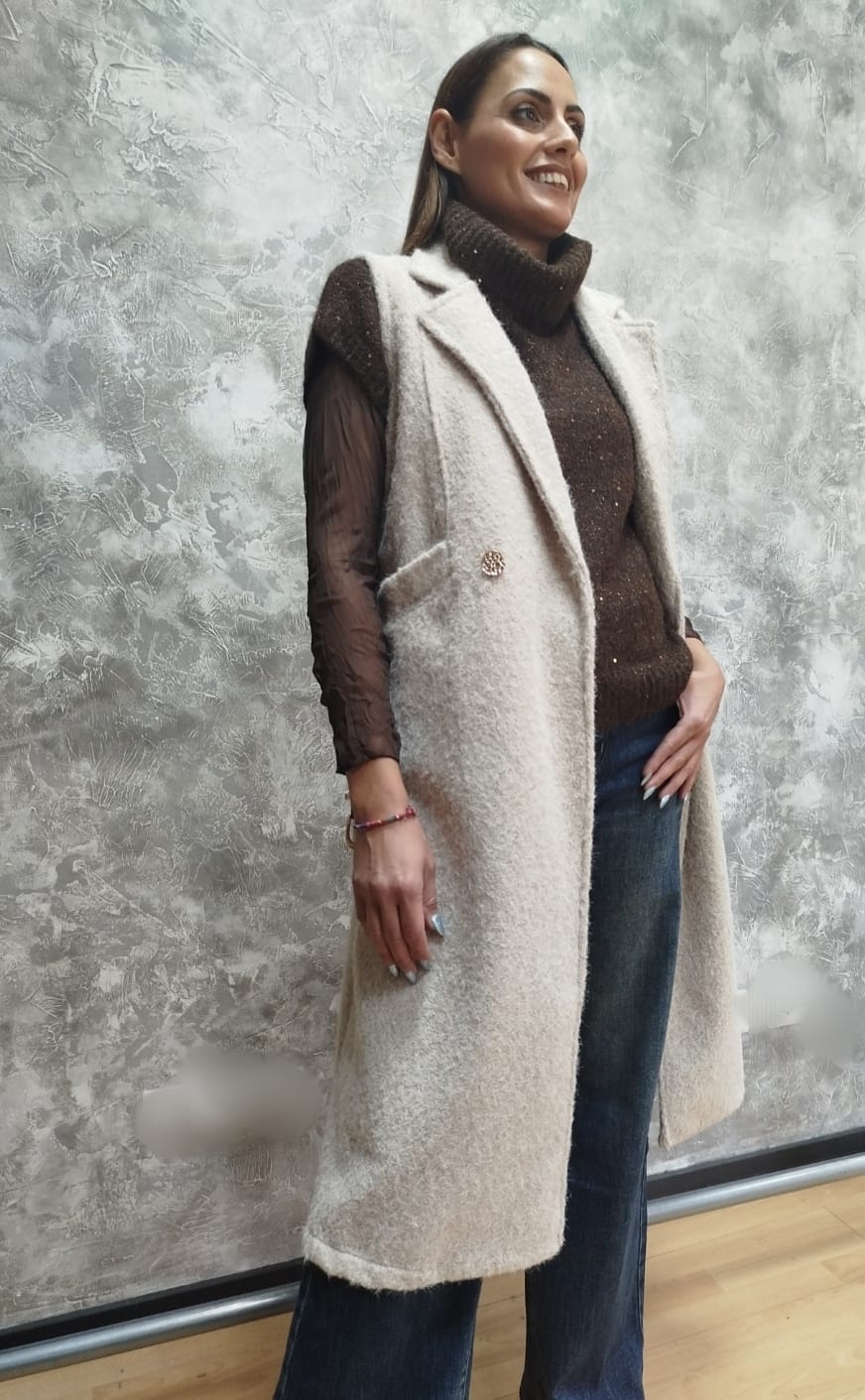 Cappotto smanicato tipo lana cotta