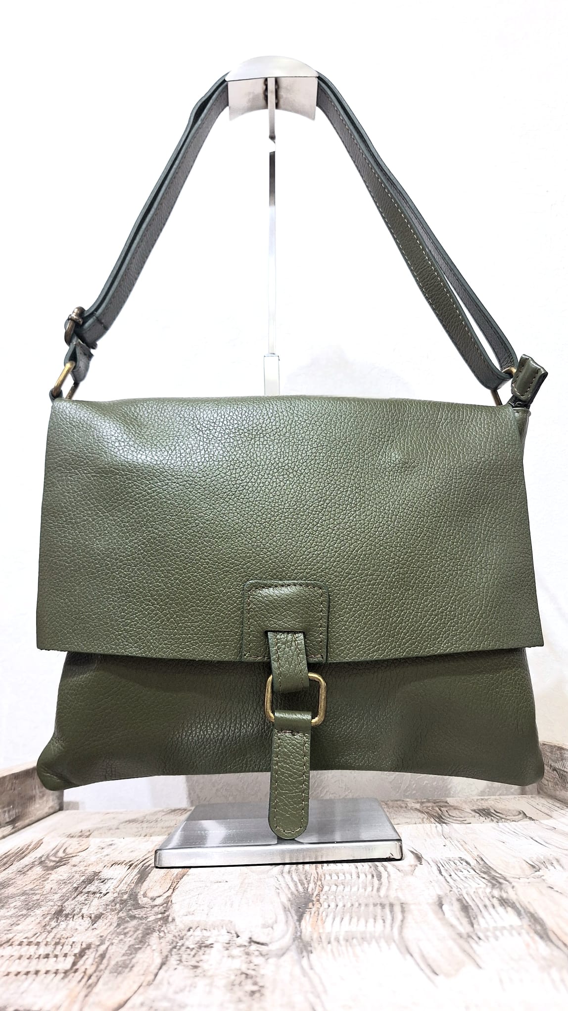 Borsa  in pelle martellata