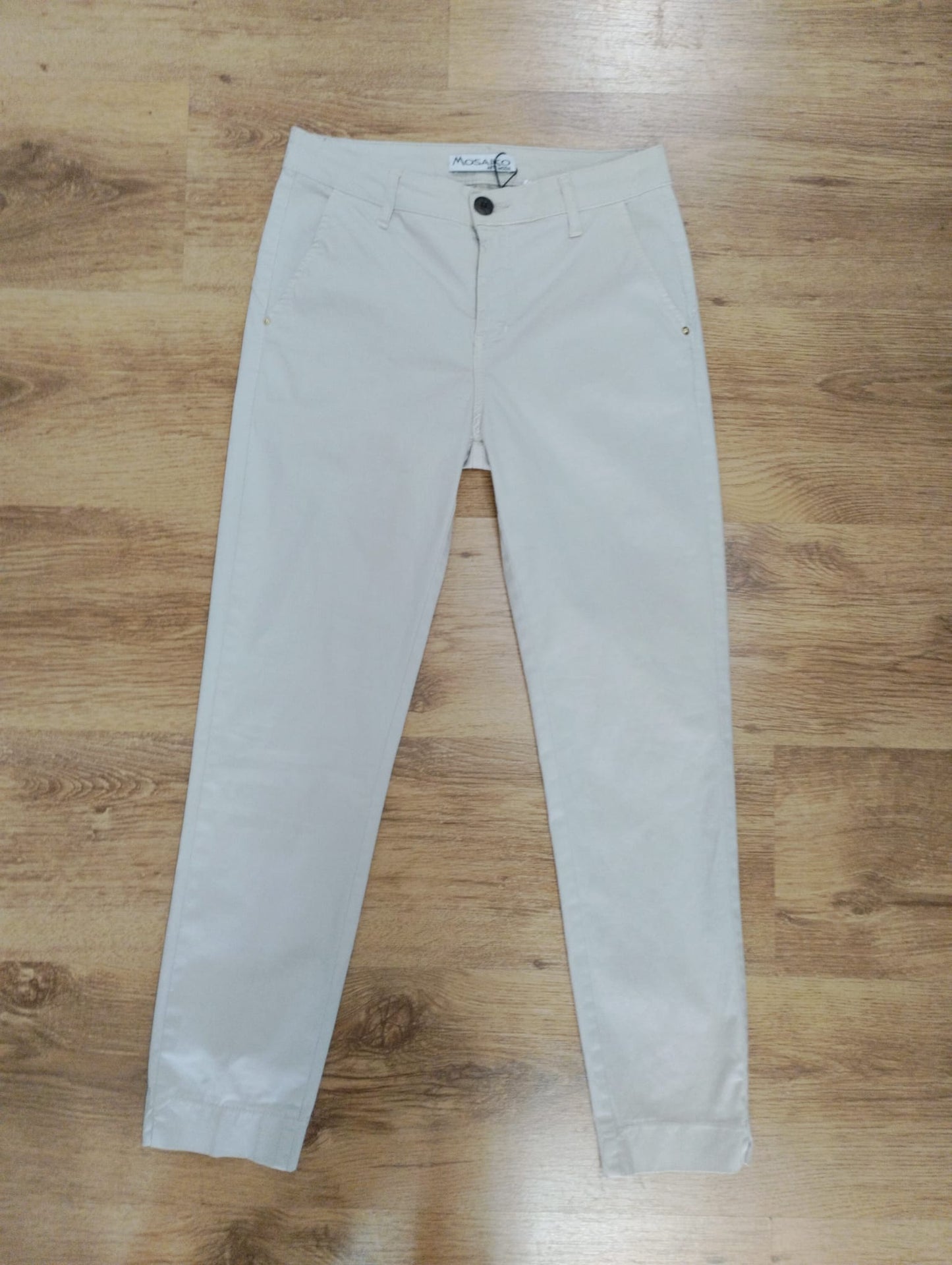 Pantalone sigaretta con tasche retro